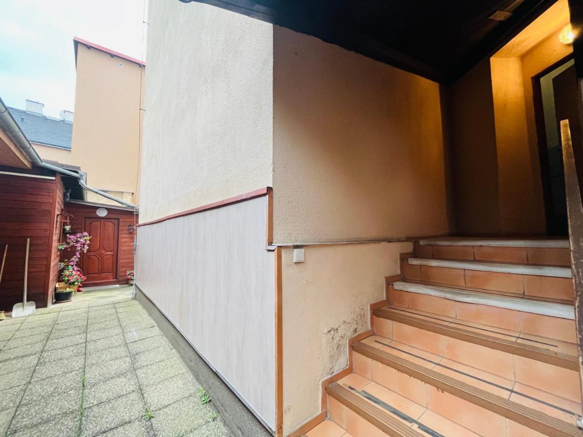 Apartma Luxura 德辛 外观 照片