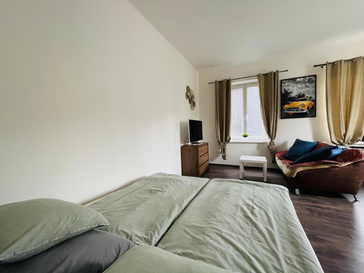 Apartma Luxura 德辛 外观 照片