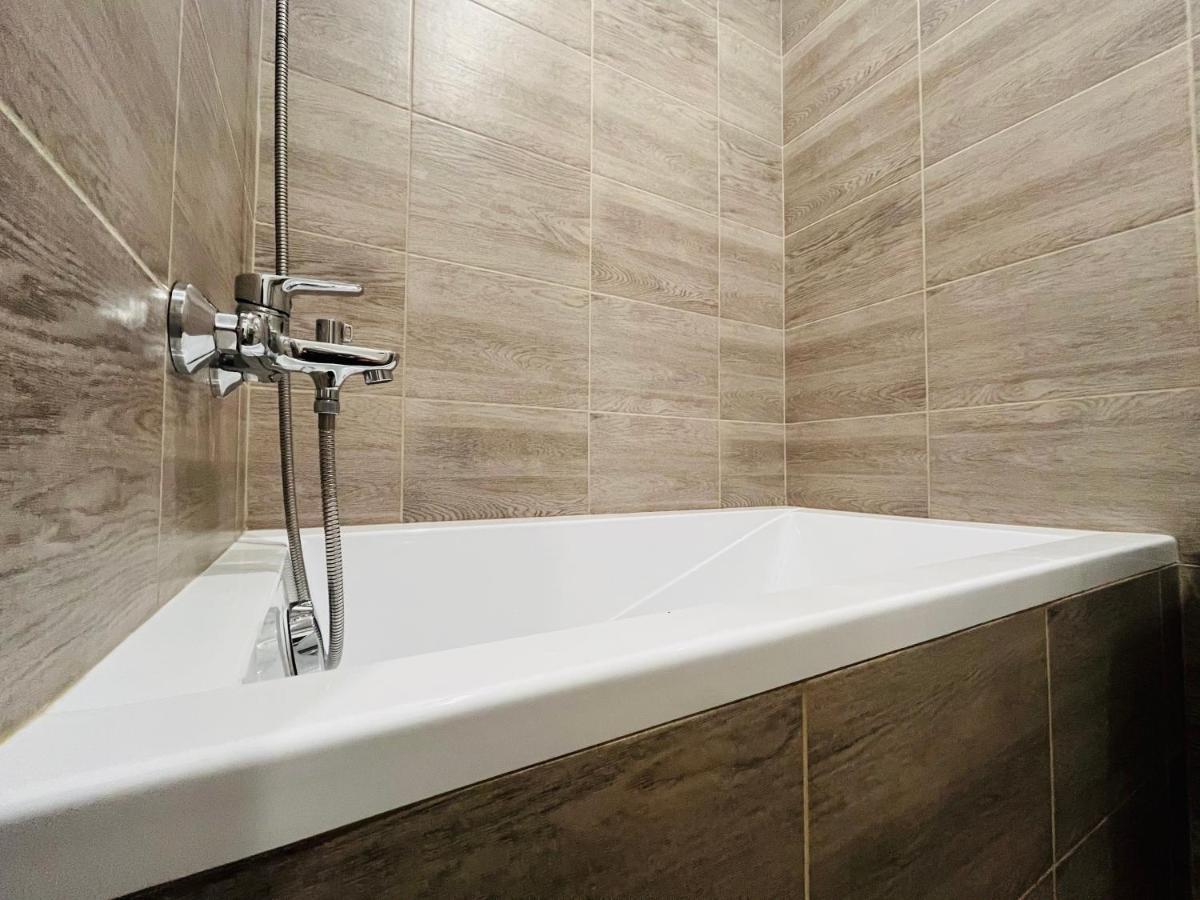 Apartma Luxura 德辛 外观 照片