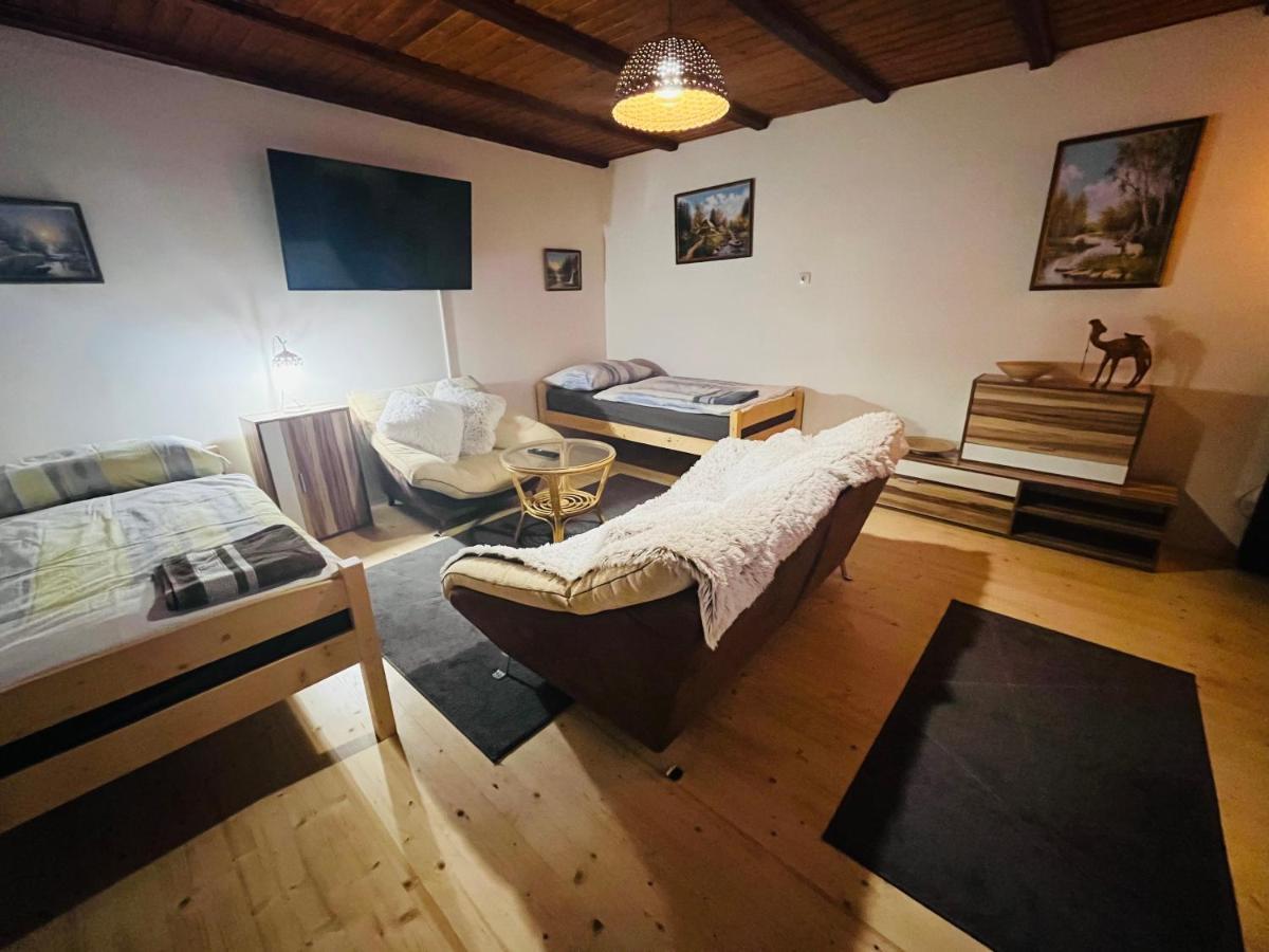 Apartma Luxura 德辛 外观 照片